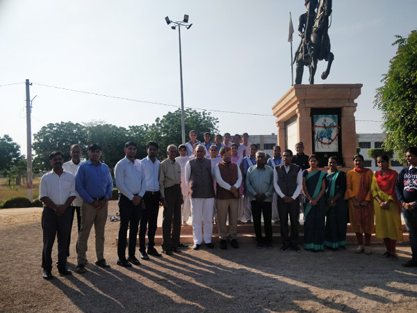 MR. CR. Choudhary with VC MDSU Ajmer